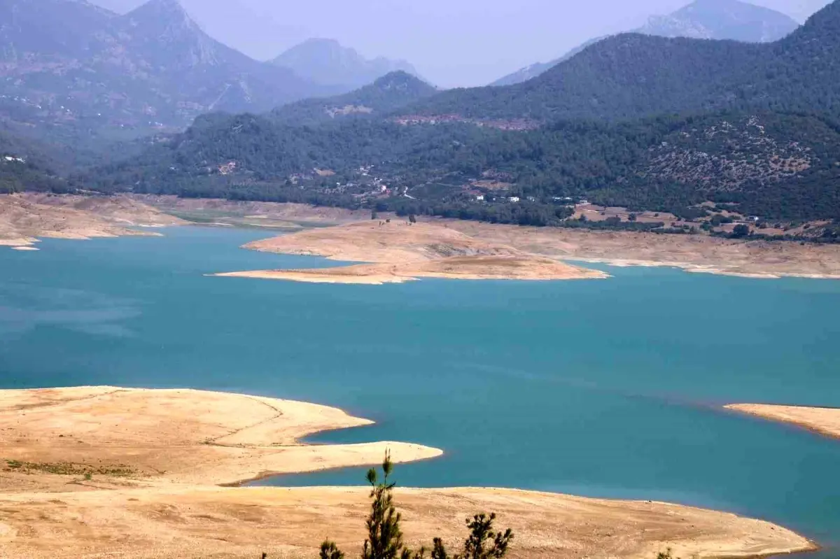 adanada kuraklik ciftciyi zor durumda birakti wzNO3DME