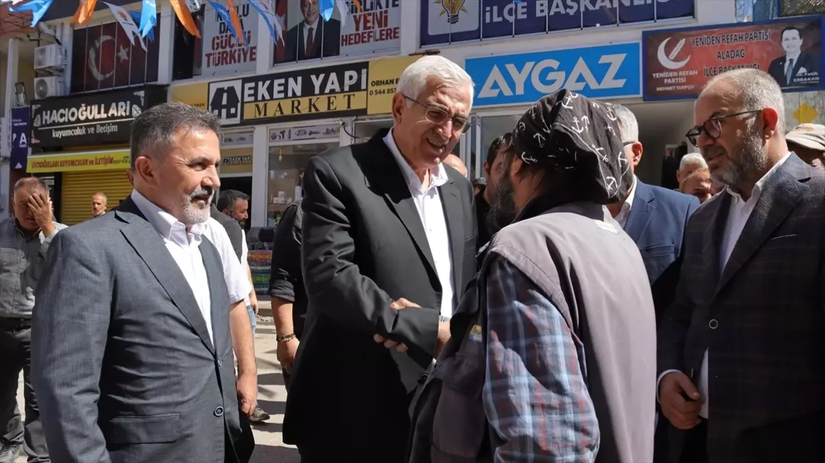 AK Parti Erzurum Milletvekili Mehmet Emin Öz, Adana’da parti teşkilatıyla buluştu