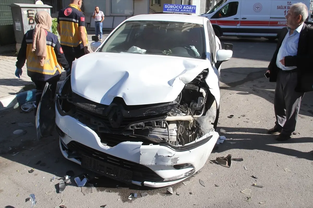 Beyşehir’de İki Trafik Kazası: 6 Yaralı