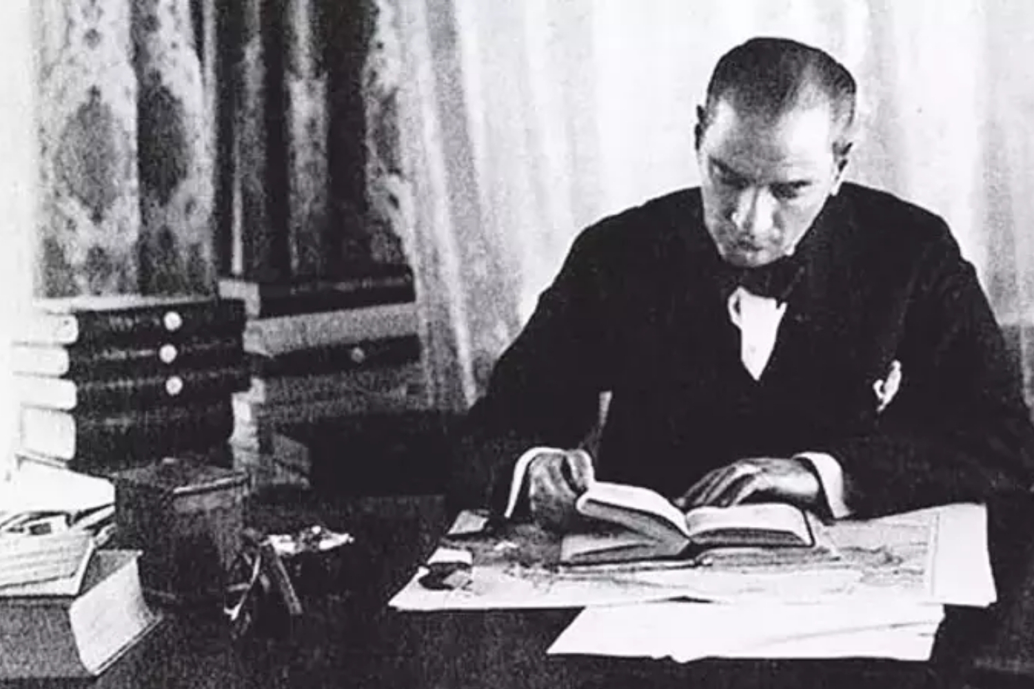 Atatürk’ün kitapları ve altını çizdiği cümleler dijital erişime açıldı