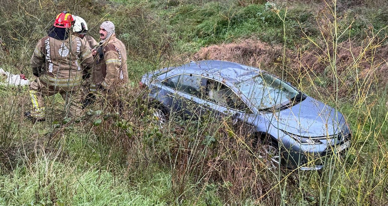 Beşiktaş’ta otomobil dereye uçtu