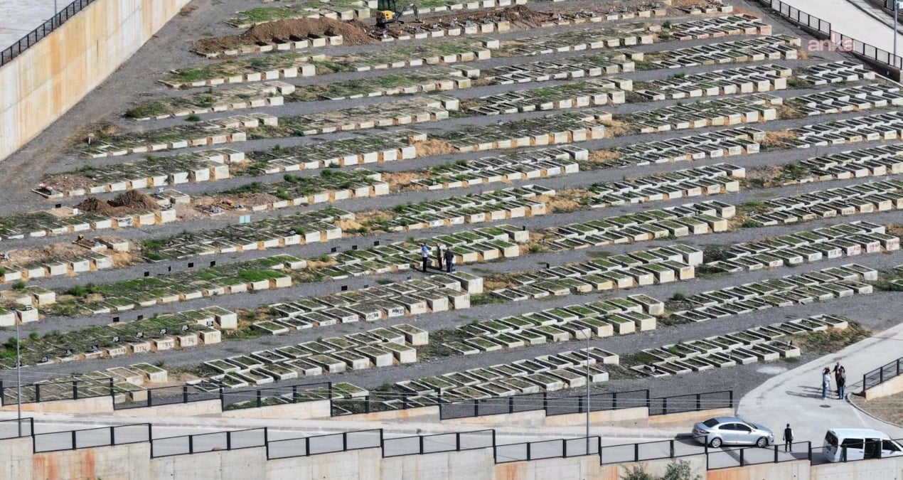 Cenazeleri gömecek yer kalmadı: İzmir’e çift katlı mezarlık yapılacak