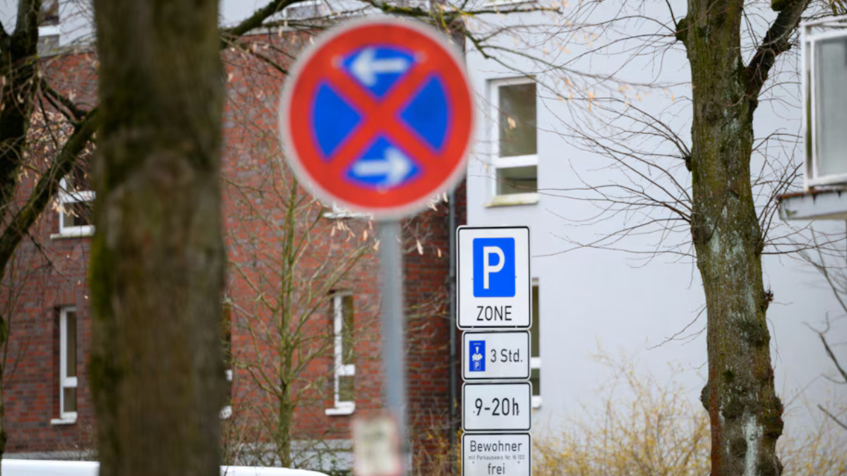 Çoğu kişi bilmiyor: Bu trafik levhasının gerçek anlamı…