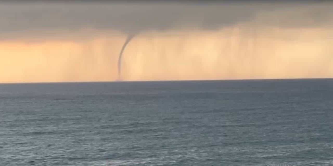 Hatay’da denizde peş peşe hortum!