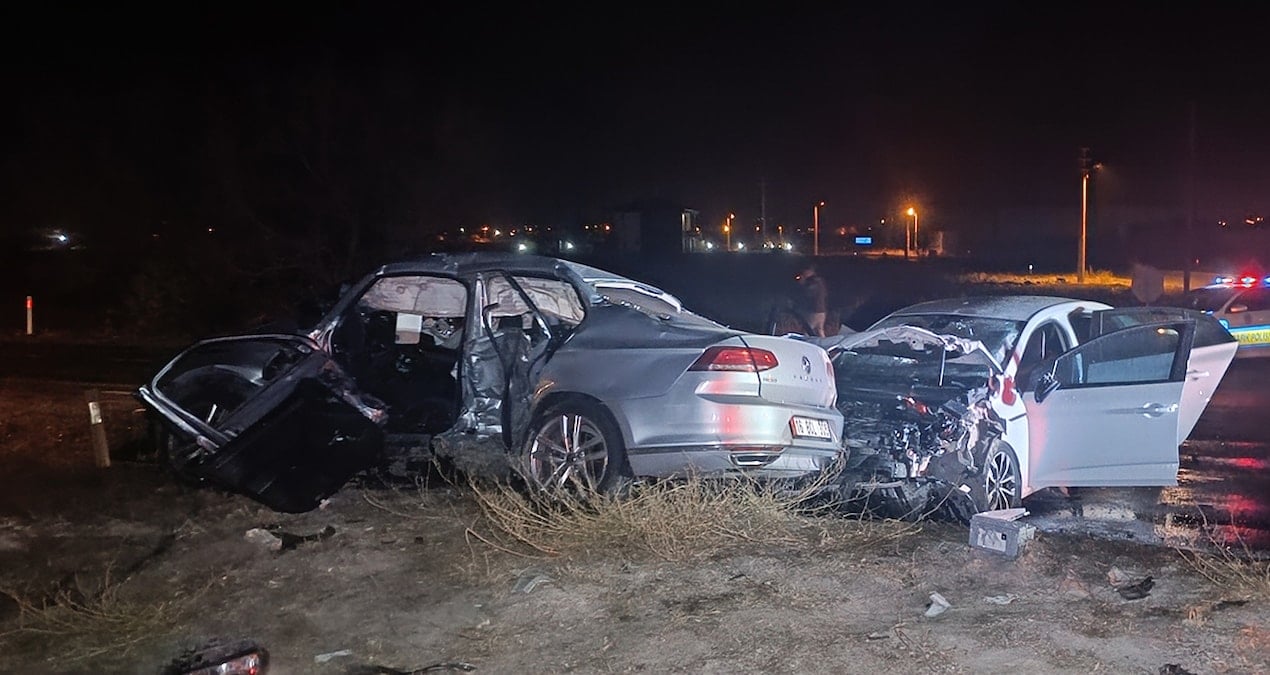Kara yolu kana bulandı: 3 ölü, 2’si ağır 6 yaralı