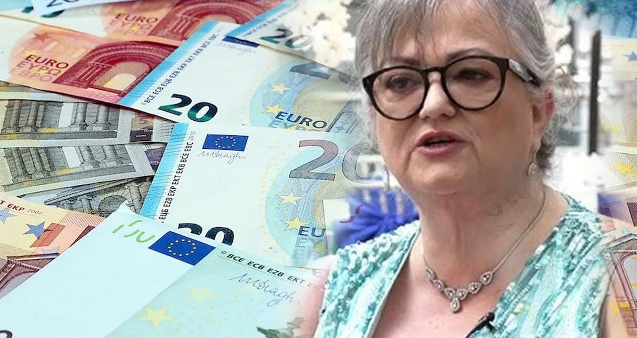 Piyangodan servet kazandı şimdi herkese dağıtıyor