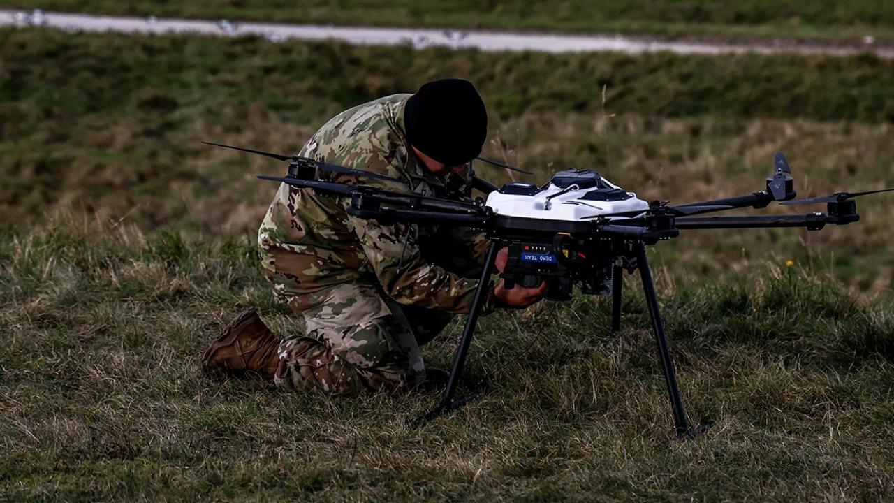 Almanya’da Rusya alarmı! Dron tehdidine karşı ordu harekete geçti!