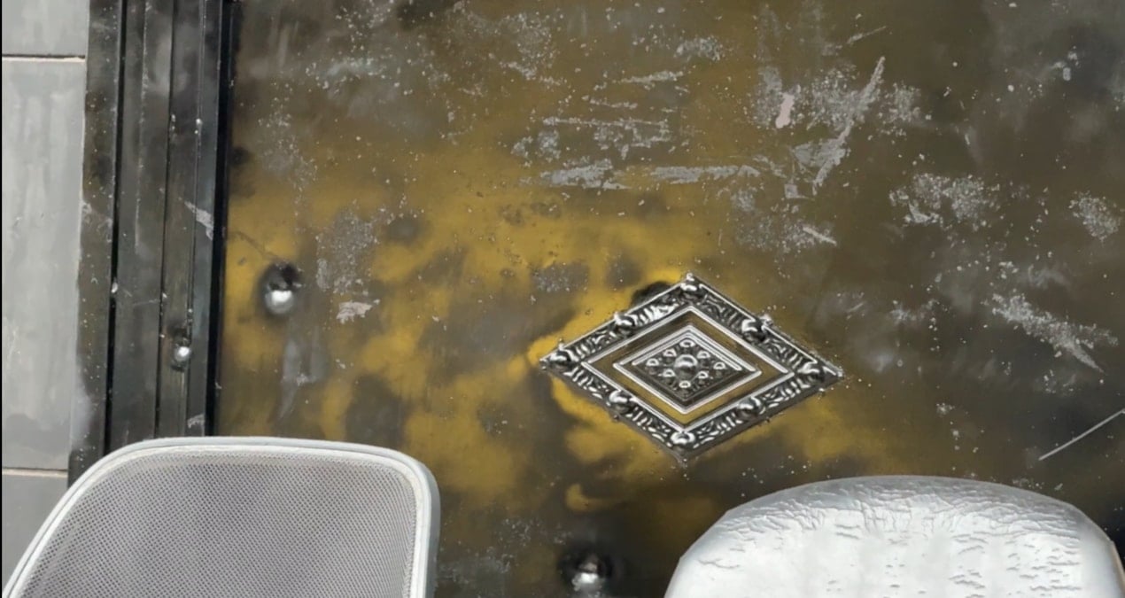 Hesaba itiraz edince dayak yedi: Mekanı kurşunlayarak intikam aldı