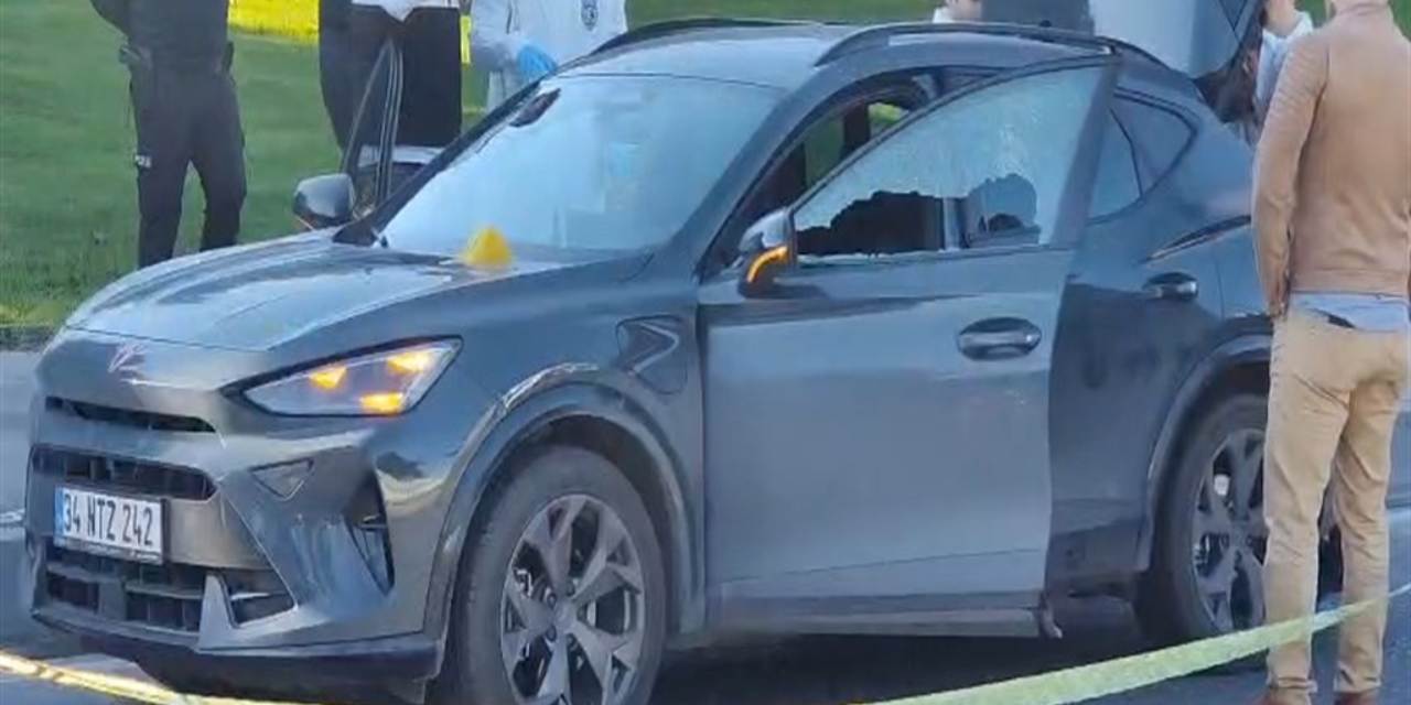 Son dakika! Bakırköy’de otomobile silahlı saldırı: 1 ölü