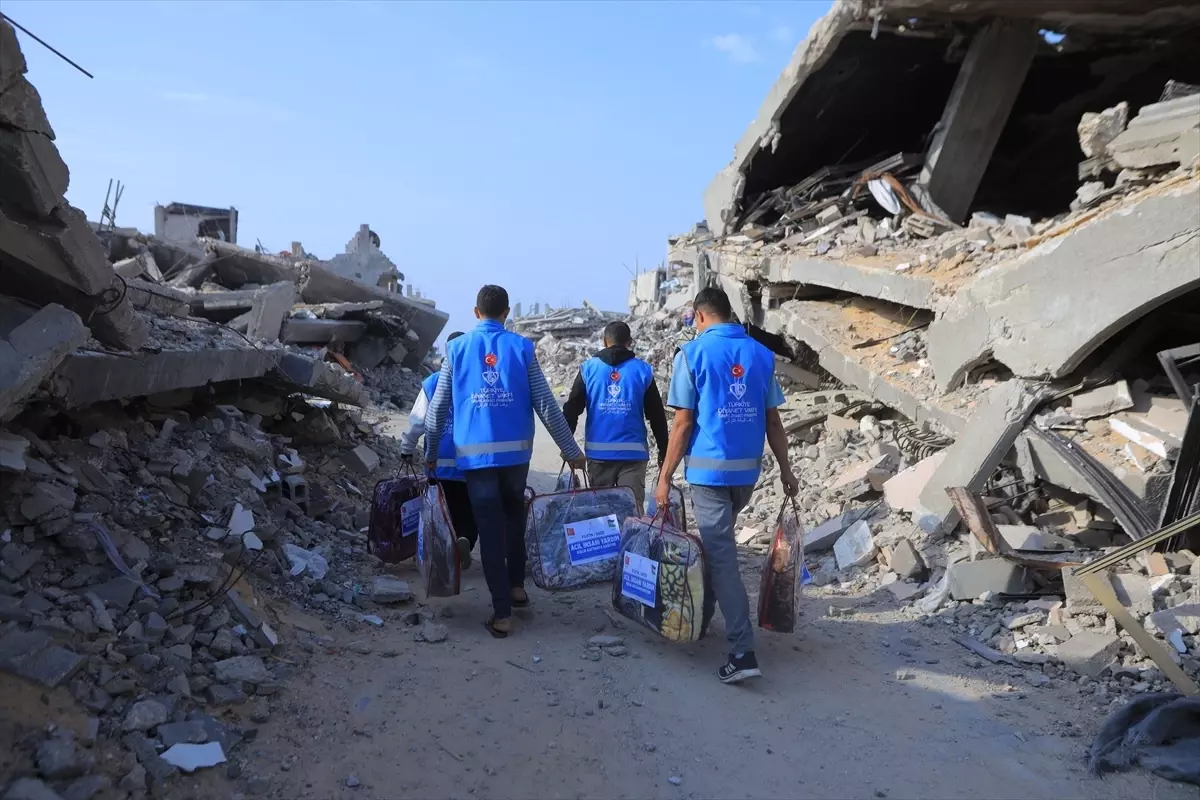 TDV, Gazze’ye 5 Bin Kışlık Battaniye Dağıttı