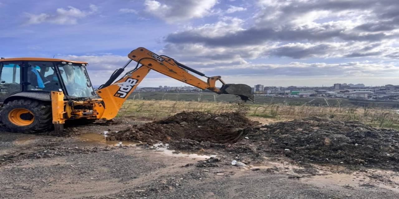 Yüzlerce kilo eti toprağa gömerek imha ettiler!