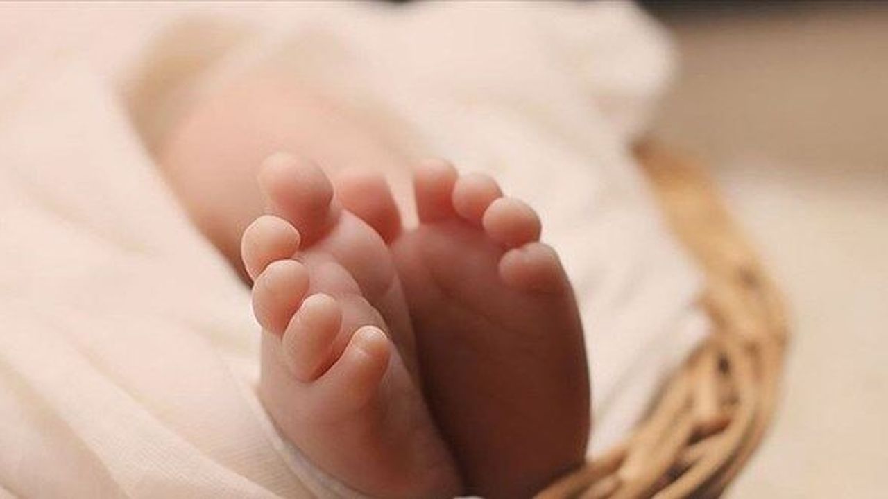 Antalya’da bebeğini başkasının nüfusuna kaydettiren anneye hapis cezası verildi