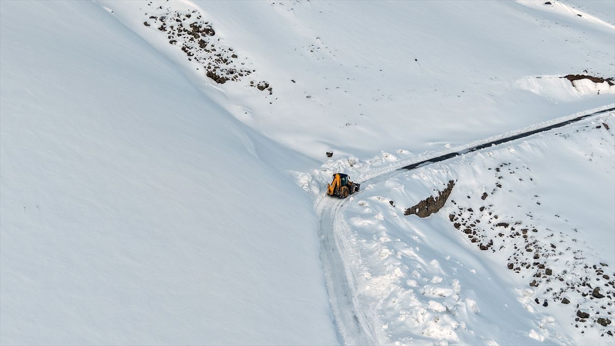 Van, Hakkari ve Bitlis’te Yaşanan Kar Yağışı ve Olumsuz Etkileri