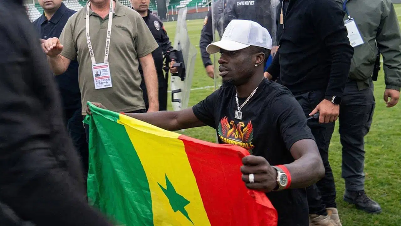 Amedsporlu Mbaye Diagne’nin Senegal Bayrağı Krizi: Polis Evinin Kapısını Çalmış