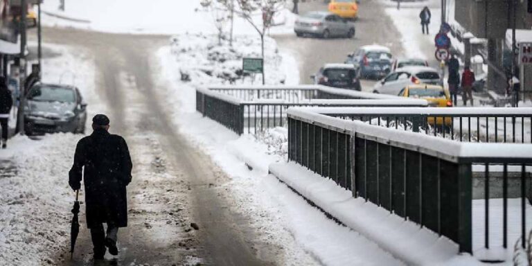 ankaraya-kar-geliyor-meteoroloji-uzmani-gun-verdi-xLnXQ1Fb