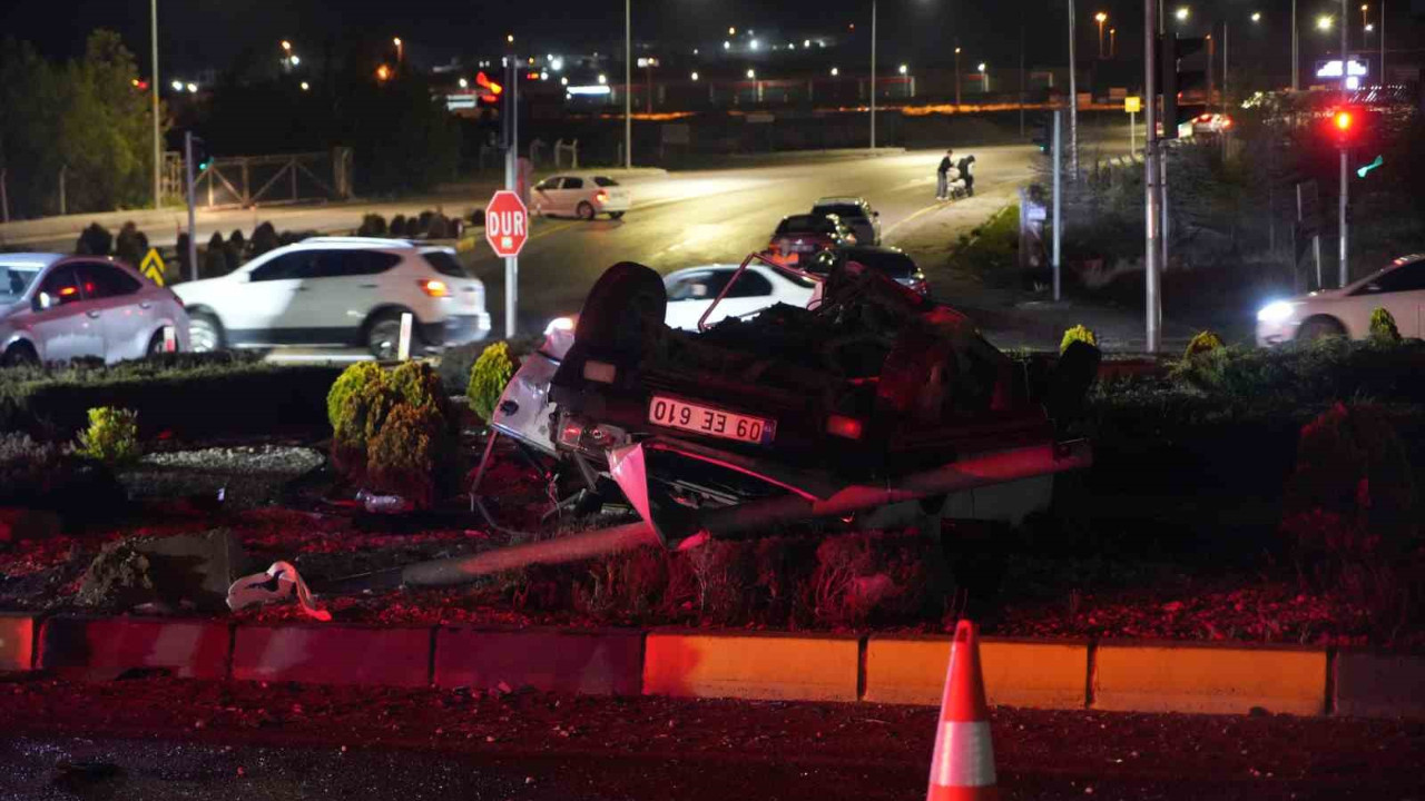 Niğde’de Trafik Kazası: 2 Kişi Ağır Yaralandı, 4 Yaralı