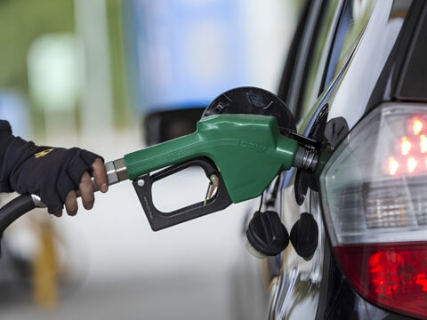 Brent petrol 100 dolar esigini devirdi depoyu fullemek hayal oluyor zremPTFs
